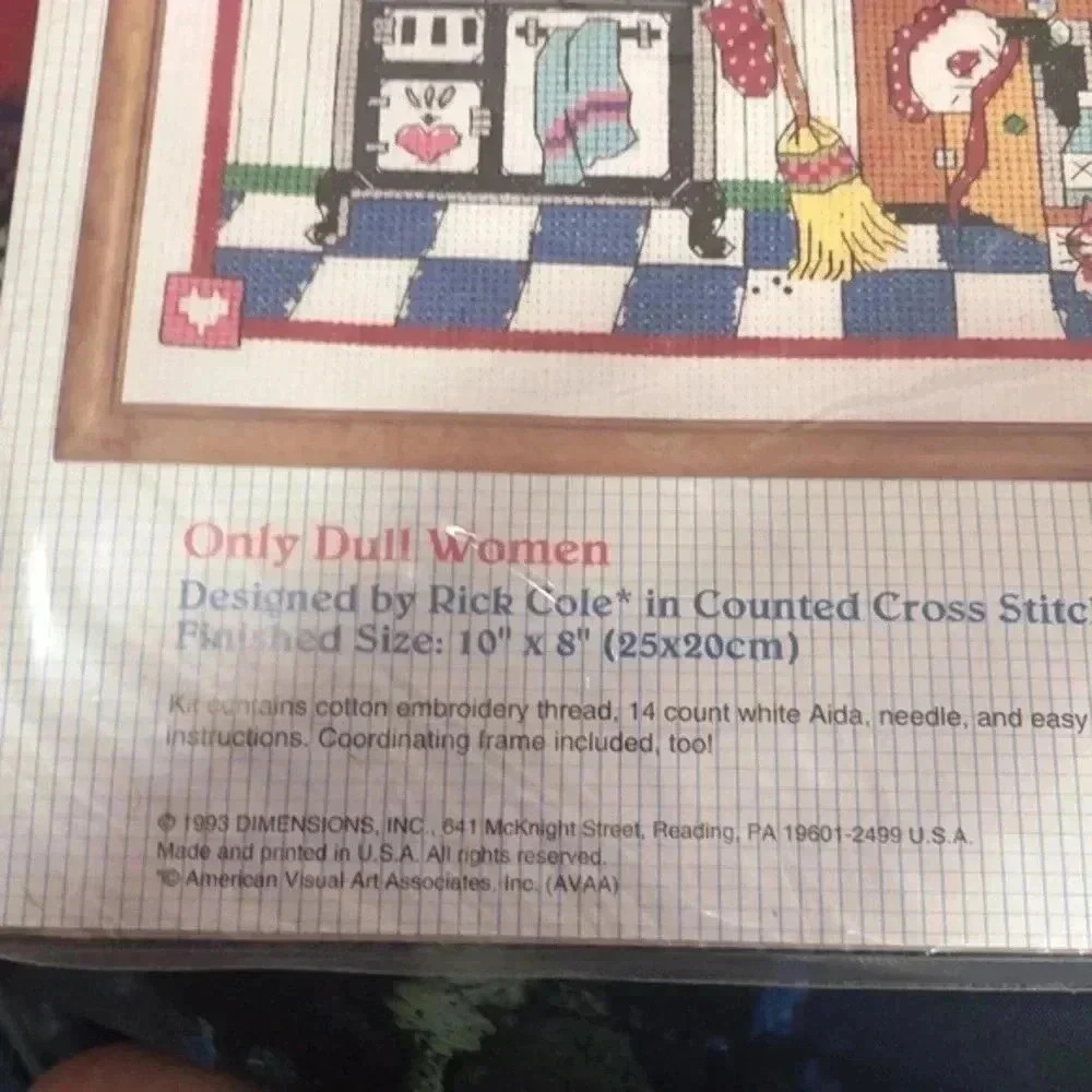 Stitchables cross stitch kit‎ Only Dull Women - Picture 6 of 6